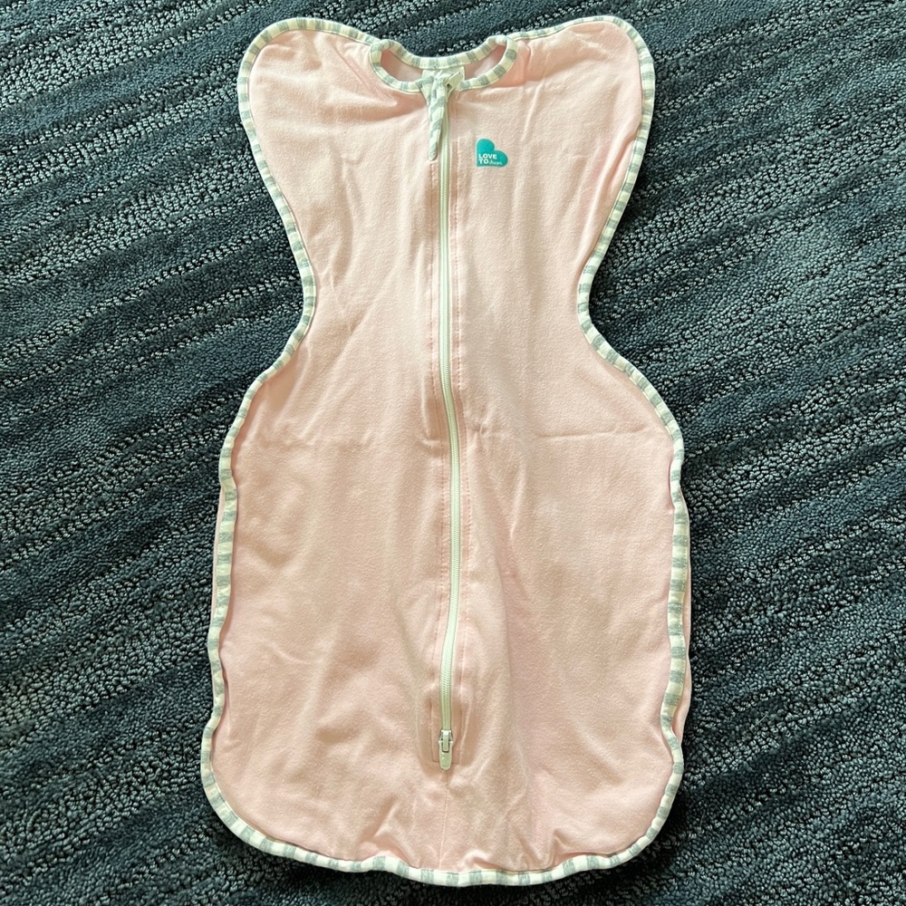 EUC- love to dream pink arms up swaddle size small